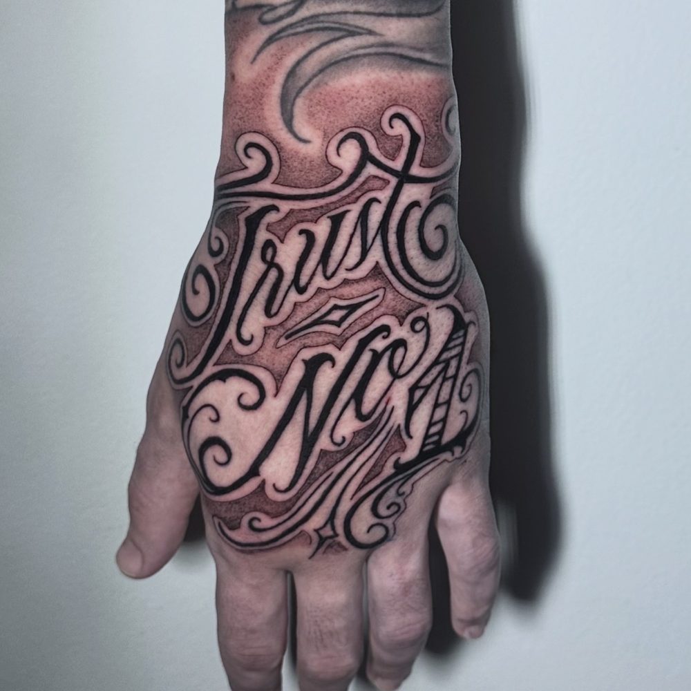 26D8F78A-B7FC-40CB-B4FB-B740D0ABC926